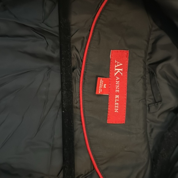 Anne Klein puffer jacket, Size M - Picture 4 of 5